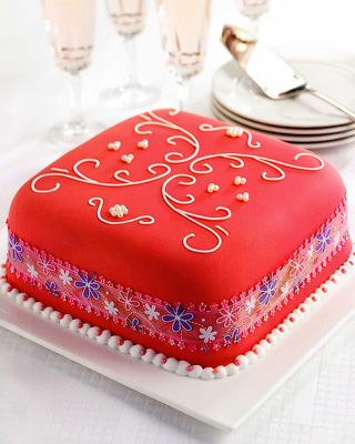 Розовый торт «Завиток»
