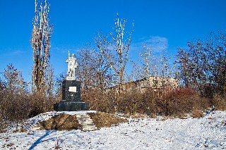 Памятник погибшим шахтёрам на посёлке «Лутугино» Торез