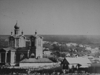 Старая церковь Торез 1951 год