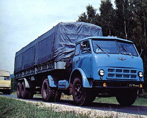 Первые «бескапотники»   Автомобиль МАЗ 500